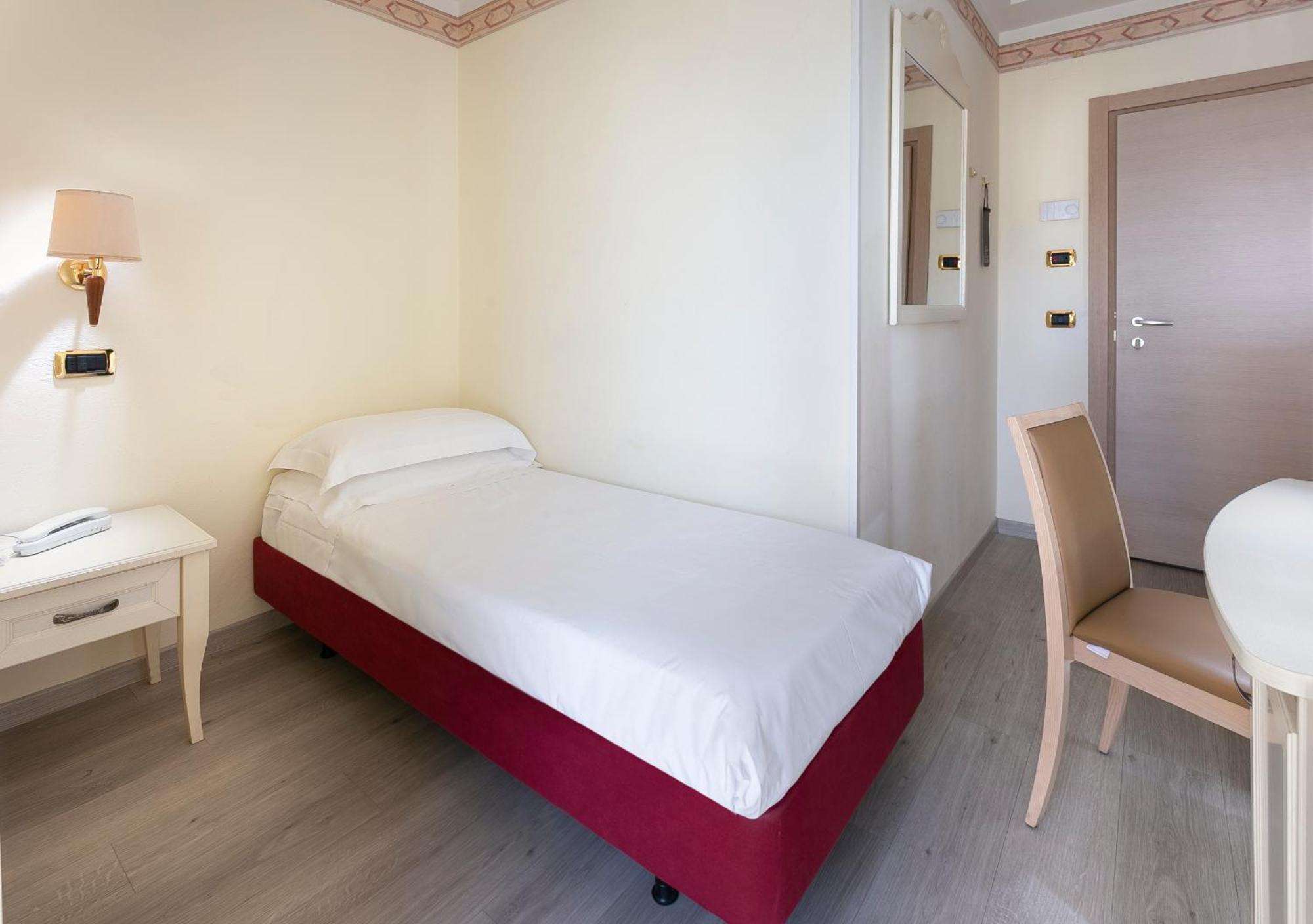 Hotel Bikini Rimini Chambre photo